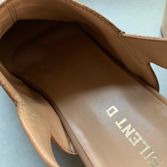 Silent D Georgia Slingback Heeled Clogs - Picture 4 of 7